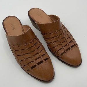 Crevo Women's Lavender Mule